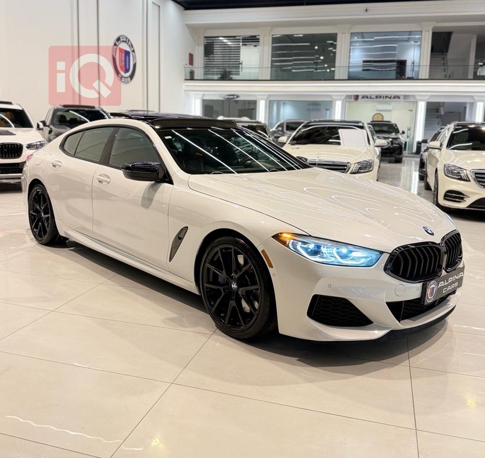 بي ام دبليو 8 الفئة